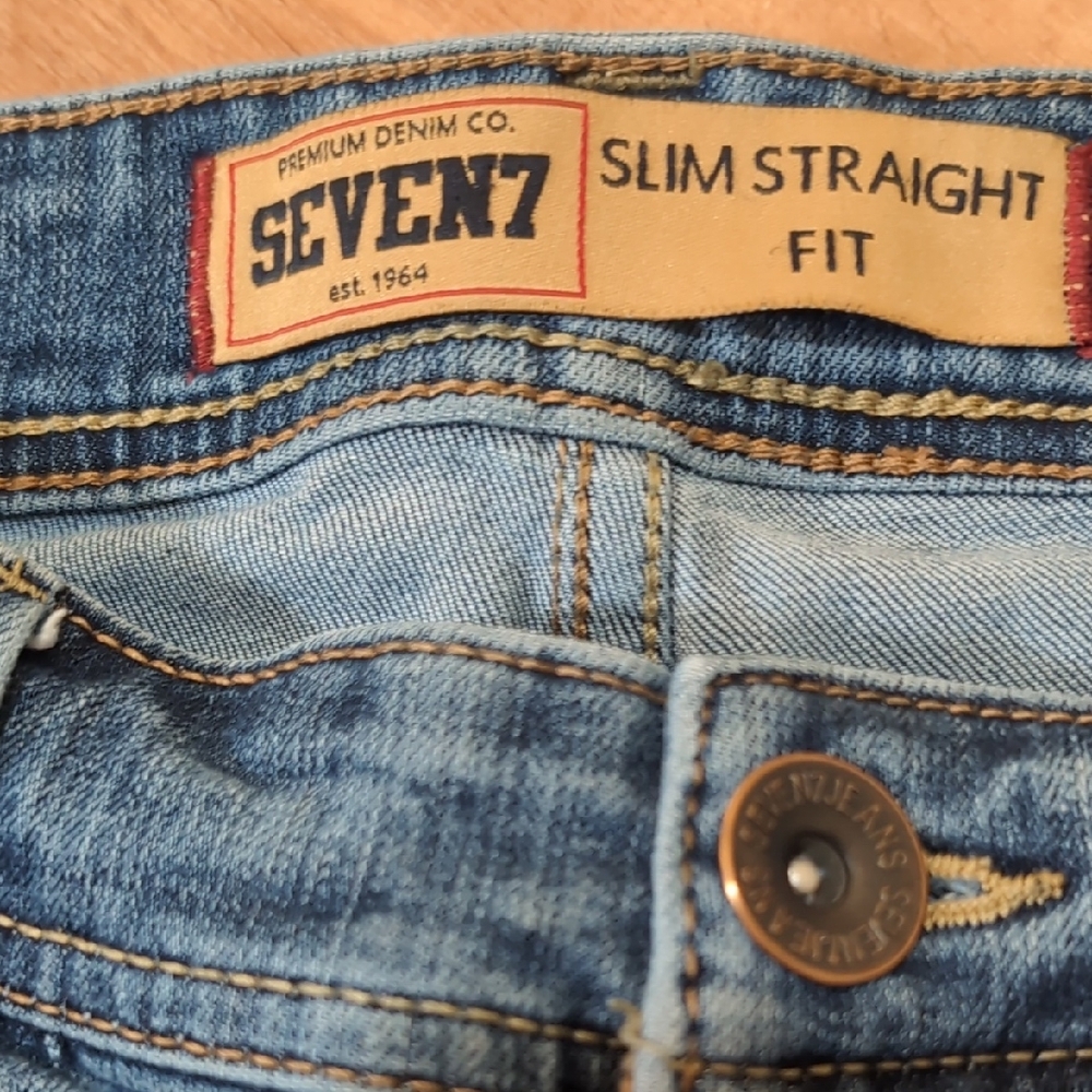 🥳Host Pick🎊 Seven7 Men's Classic Blue Straight Leg Jeans - Picture 2 of 11